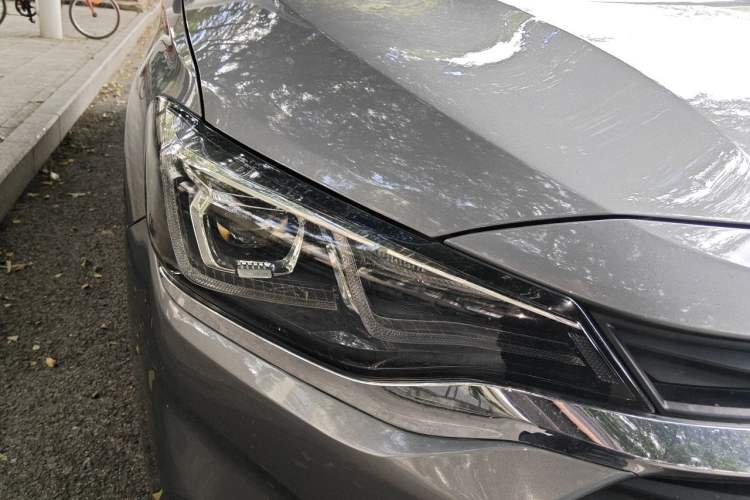 Used Chevrolet Monza 2021 320 Automatic Enjoyment Sunroof Edition Right Front Headlight
