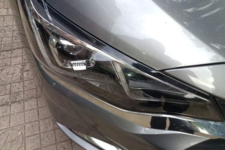 Used Chevrolet Monza 2021 320 Automatic Enjoyment Sunroof Edition Right Front Headlight