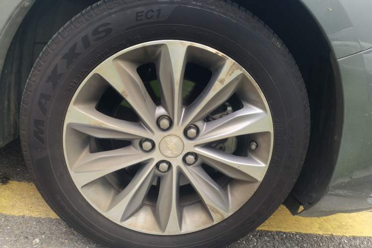 Used Chevrolet Monza 2021 320 Automatic Enjoyment Sunroof Edition Right Front Wheel Hub