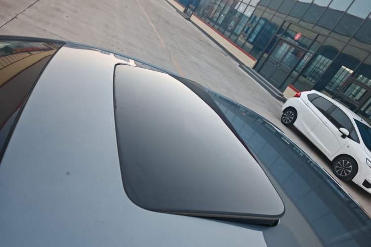 Used Chevrolet Monza 2021 320 Automatic Enjoyment Sunroof Edition Roof