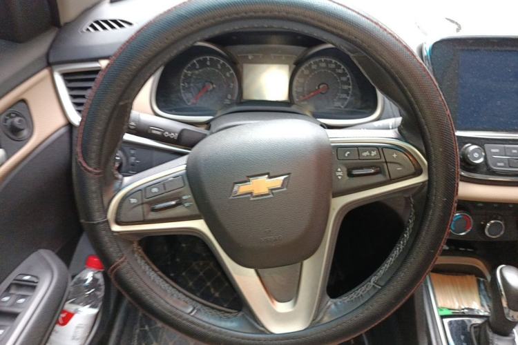 Used Chevrolet Monza 2021 320 Automatic Enjoyment Sunroof Edition Steering Wheel