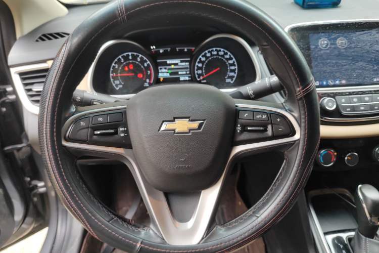 Used Chevrolet Monza 2021 320 Automatic Enjoyment Sunroof Edition Steering Wheel