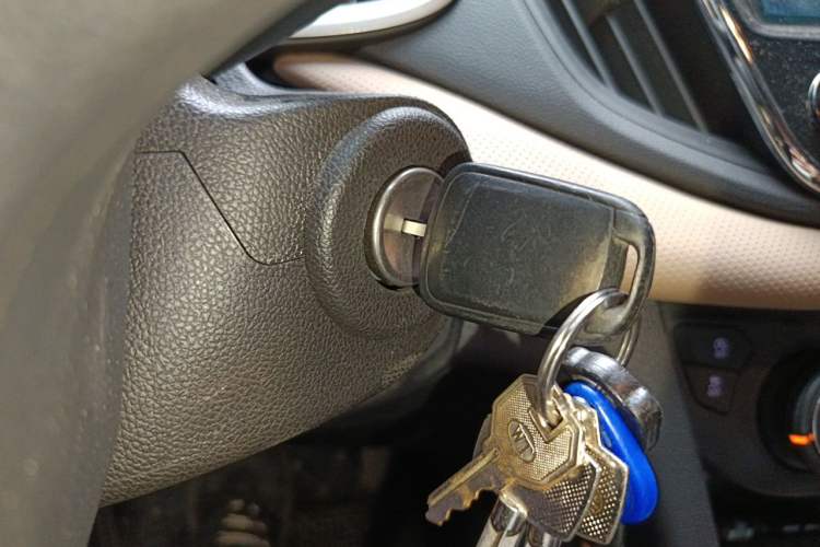 Used Chevrolet Monza 2021 320 Automatic Enjoyment Sunroof Edition Vehicle Key