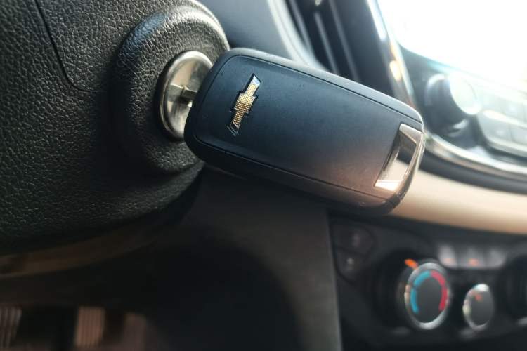 Used Chevrolet Monza 2021 320 Automatic Enjoyment Sunroof Edition Vehicle Key