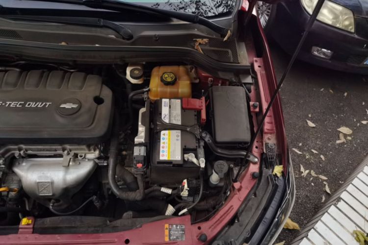 Used Chevrolet Monza 2021 320 Automatic Enjoyment Sunroof Edition Engine Bay Left