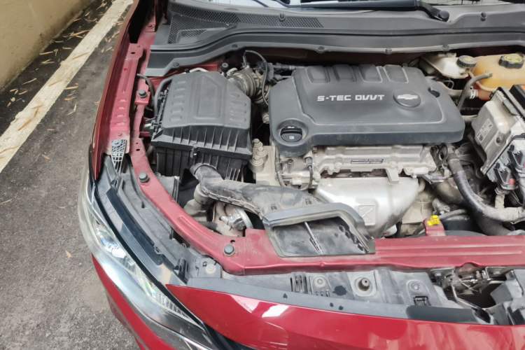 Used Chevrolet Monza 2021 320 Automatic Enjoyment Sunroof Edition Engine Bay Right