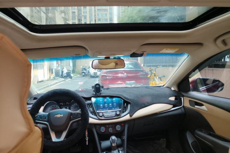 Used Chevrolet Monza 2021 320 Automatic Enjoyment Sunroof Edition Headliner