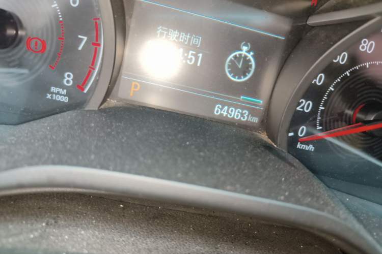 Used Chevrolet Monza 2021 320 Automatic Enjoyment Sunroof Edition Odometer Close Up
