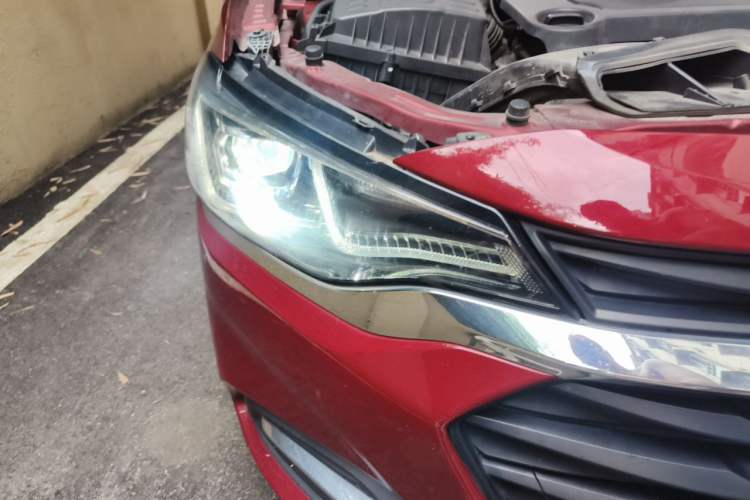 Used Chevrolet Monza 2021 320 Automatic Enjoyment Sunroof Edition Right Front Headlight