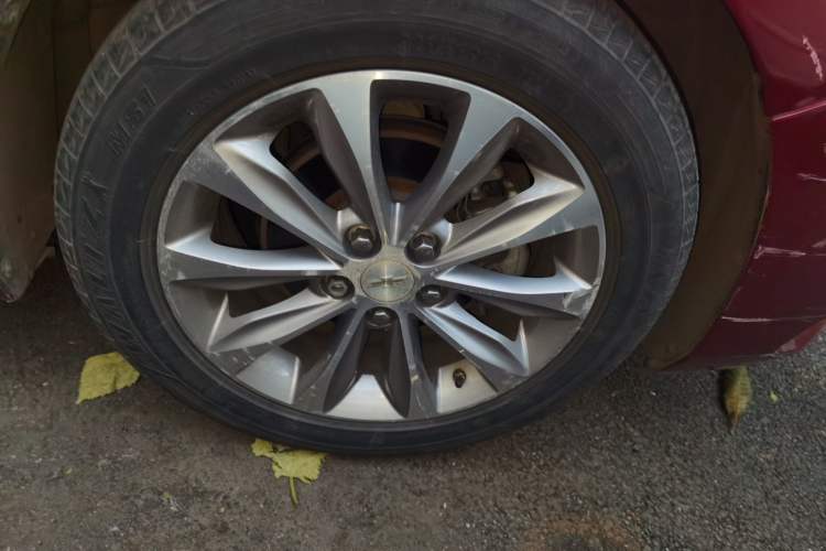 Used Chevrolet Monza 2021 320 Automatic Enjoyment Sunroof Edition Right Front Wheel Hub
