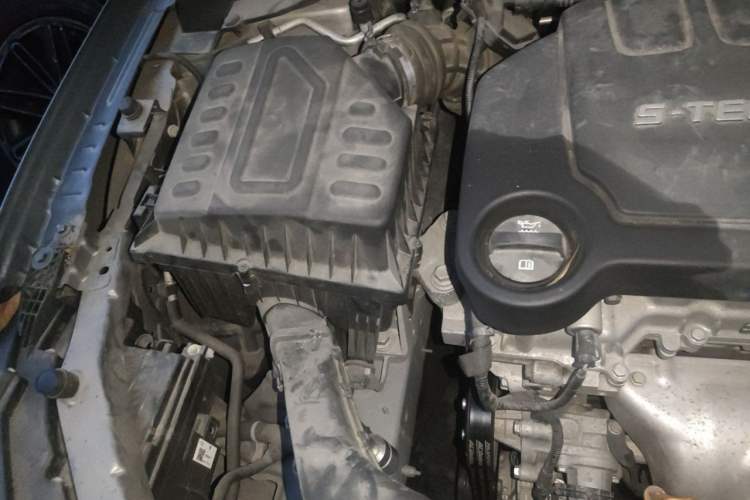 Used Chevrolet Monza 2021 320 Automatic Enjoyment Sunroof Edition Engine Bay Right