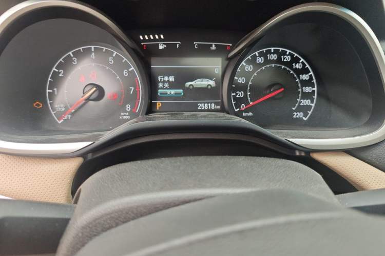 Used Chevrolet Monza 2021 320 Automatic Enjoyment Sunroof Edition Odometer Close Up