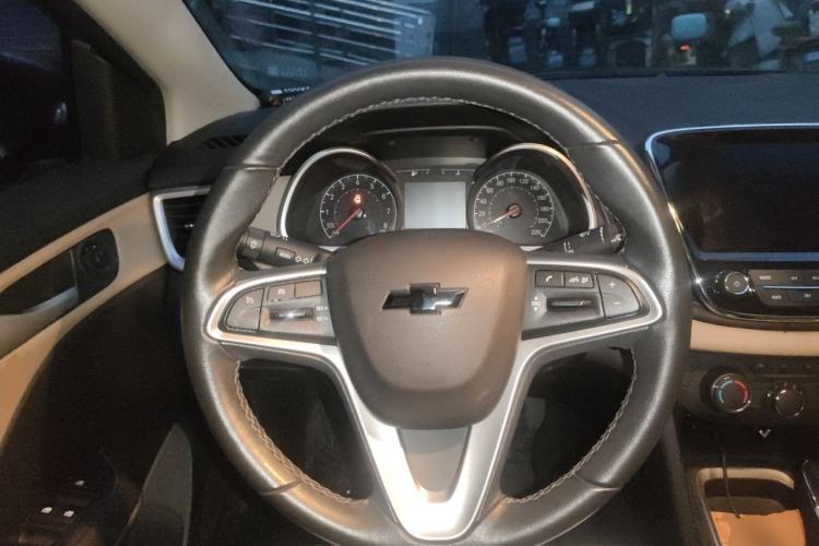 Used Chevrolet Monza 2021 320 Automatic Enjoyment Sunroof Edition Steering Wheel