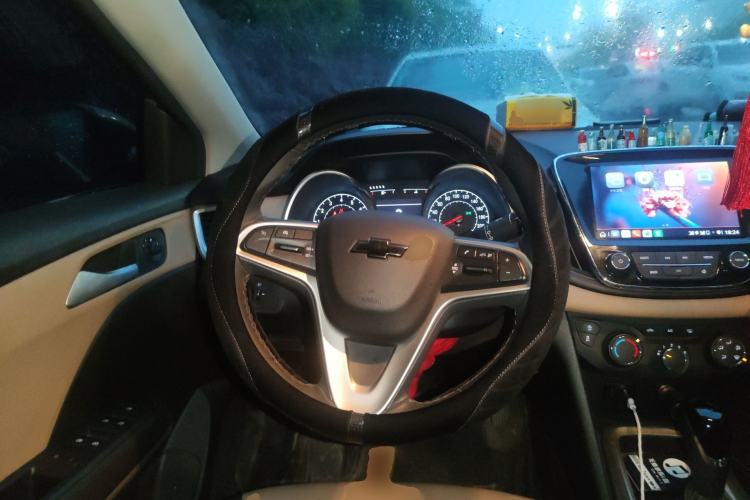Used Chevrolet Monza 2021 320 Automatic Enjoyment Sunroof Edition Steering Wheel