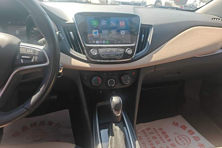 Used Chevrolet Monza 2021 320 Automatic Enjoyment Sunroof Edition Audio And AC Panel