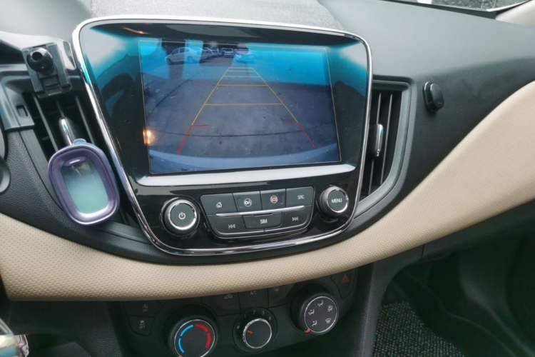 Used Chevrolet Monza 2021 320 Automatic Enjoyment Sunroof Edition Audio And AC Panel