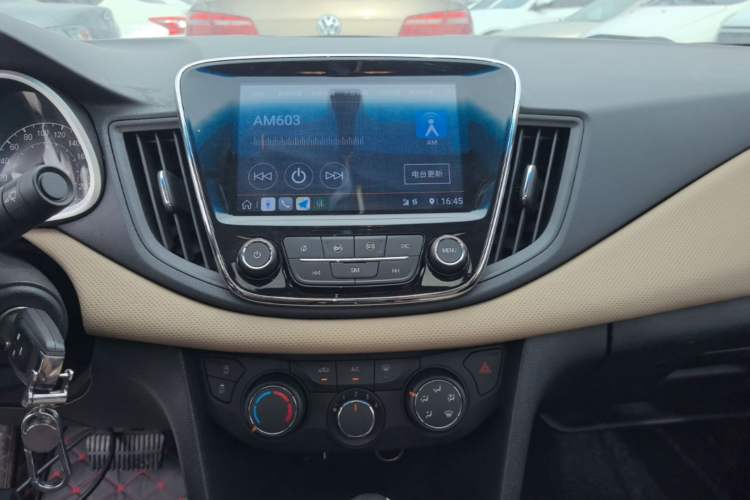 Used Chevrolet Monza 2021 320 Automatic Enjoyment Sunroof Edition Audio And AC Panel