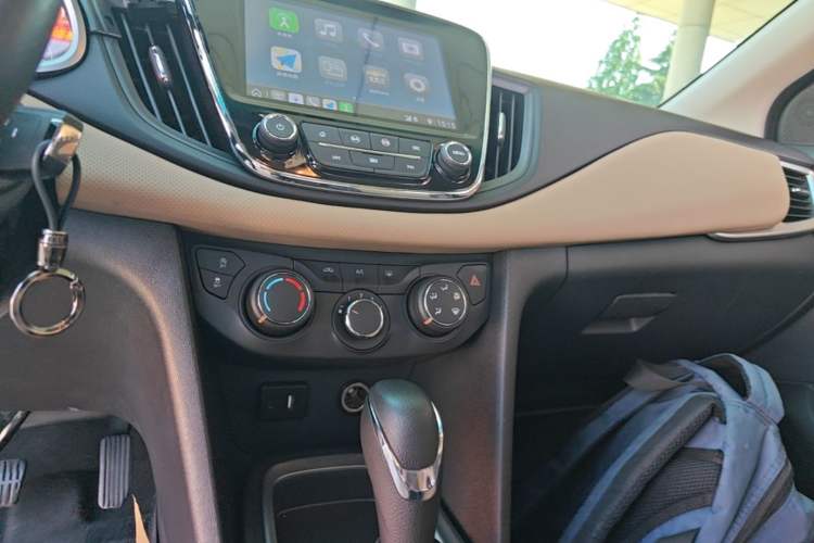 Used Chevrolet Monza 2021 320 Automatic Enjoyment Sunroof Edition Audio And AC Panel