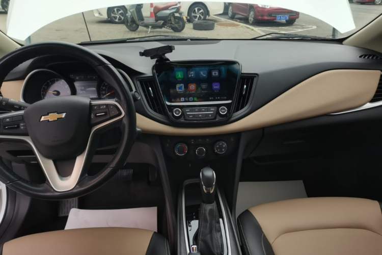 Used Chevrolet Monza 2021 320 Automatic Enjoyment Sunroof Edition Audio And AC Panel