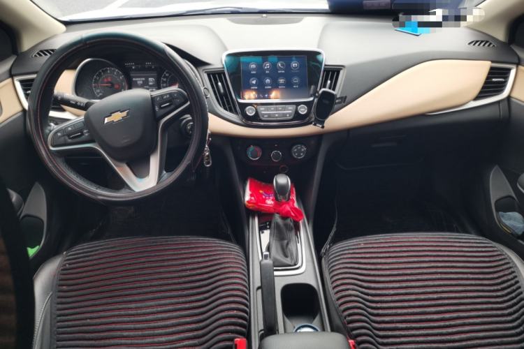 Used Chevrolet Monza 2021 320 Automatic Enjoyment Sunroof Edition Center Console