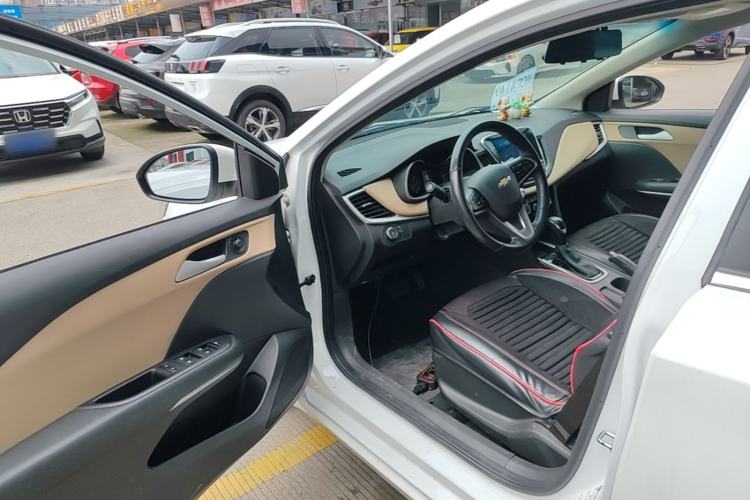 Used Chevrolet Monza 2021 320 Automatic Enjoyment Sunroof Edition Driver Seat