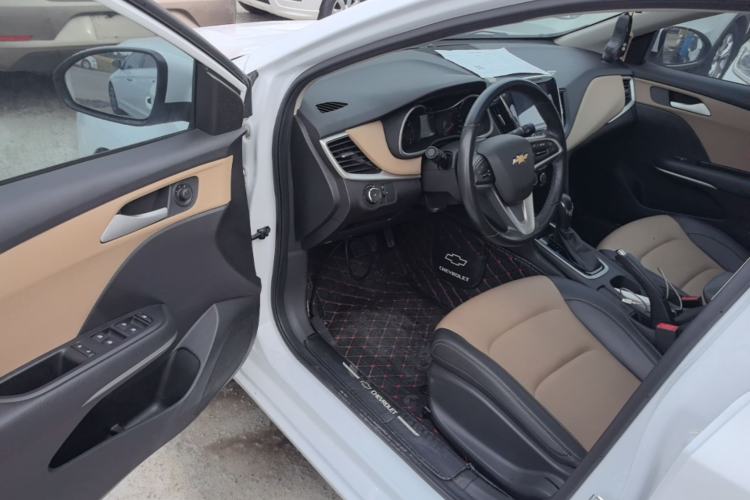 Used Chevrolet Monza 2021 320 Automatic Enjoyment Sunroof Edition Driver Seat