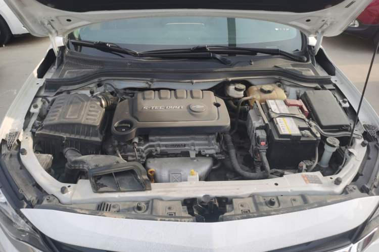 Used Chevrolet Monza 2021 320 Automatic Enjoyment Sunroof Edition Engine Bay