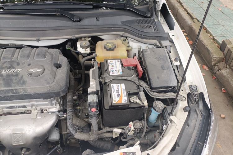 Used Chevrolet Monza 2021 320 Automatic Enjoyment Sunroof Edition Engine Bay Left