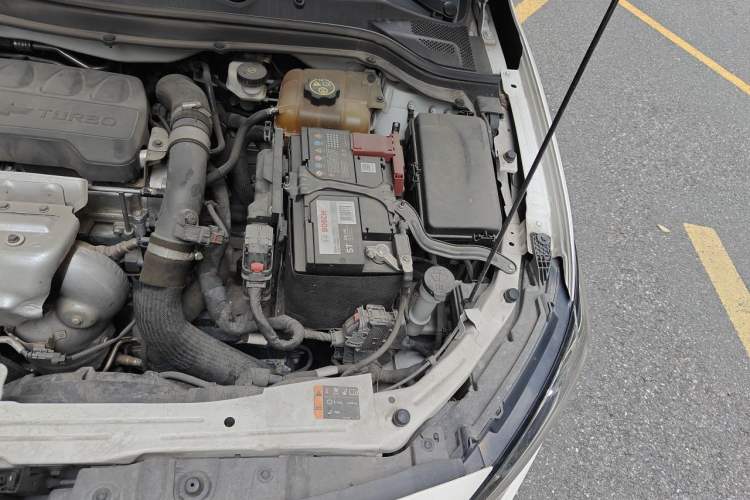 Used Chevrolet Monza 2021 320 Automatic Enjoyment Sunroof Edition Engine Bay Left