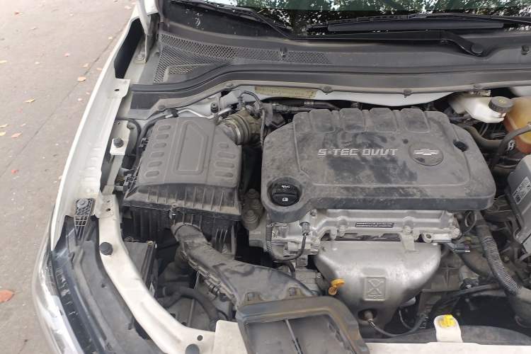 Used Chevrolet Monza 2021 320 Automatic Enjoyment Sunroof Edition Engine Bay Right