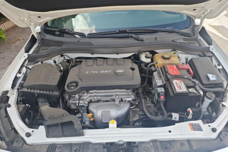 Used Chevrolet Monza 2021 320 Automatic Enjoyment Sunroof Edition Engine Bay