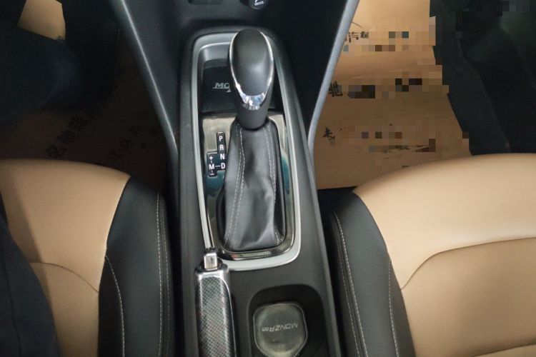 Used Chevrolet Monza 2021 320 Automatic Enjoyment Sunroof Edition Gear Lever