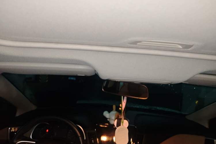Used Chevrolet Monza 2021 320 Automatic Enjoyment Sunroof Edition Headliner