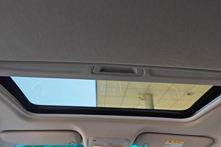 Used Chevrolet Monza 2021 320 Automatic Enjoyment Sunroof Edition Headliner