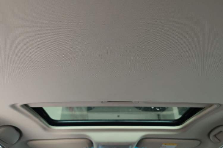 Used Chevrolet Monza 2021 320 Automatic Enjoyment Sunroof Edition Headliner