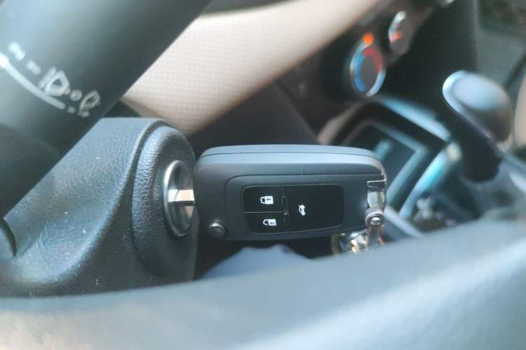 Used Chevrolet Monza 2021 320 Automatic Enjoyment Sunroof Edition Interior 1