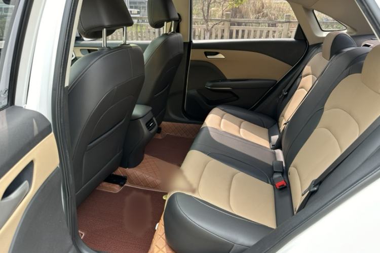 Used Chevrolet Monza 2021 320 Automatic Enjoyment Sunroof Edition Interior 11