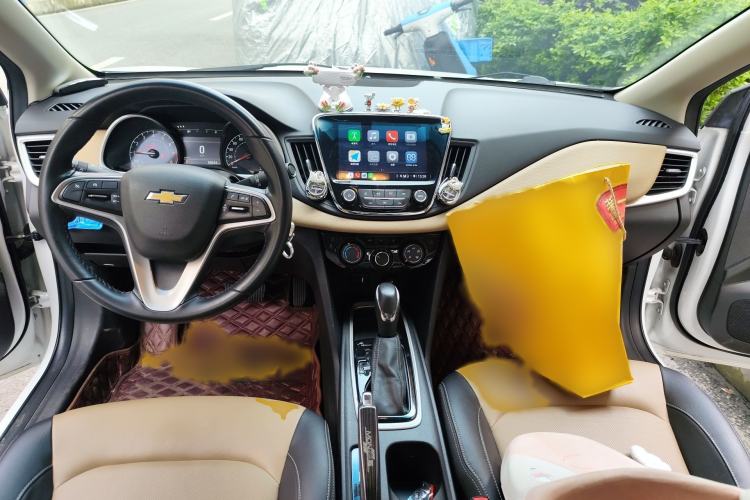 Used Chevrolet Monza 2021 320 Automatic Enjoyment Sunroof Edition Interior 2