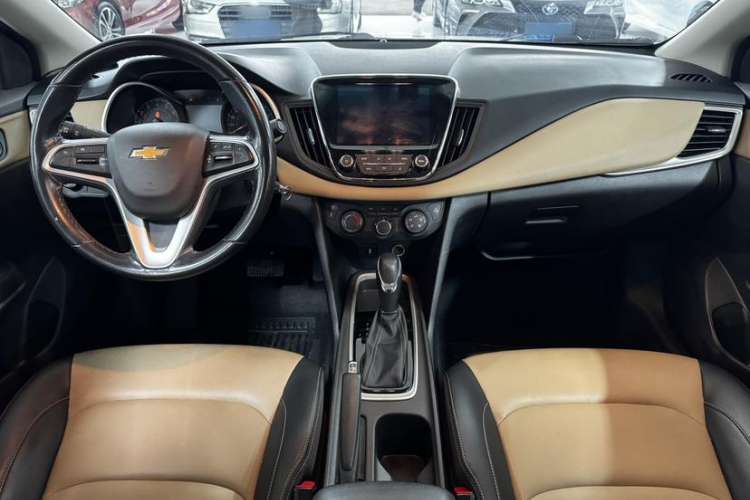 Used Chevrolet Monza 2021 320 Automatic Enjoyment Sunroof Edition Interior 3