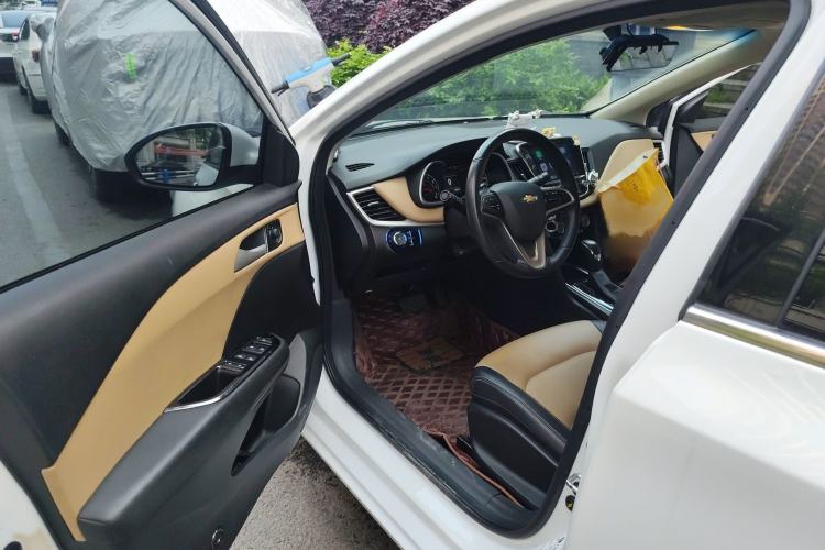 Used Chevrolet Monza 2021 320 Automatic Enjoyment Sunroof Edition Interior 3