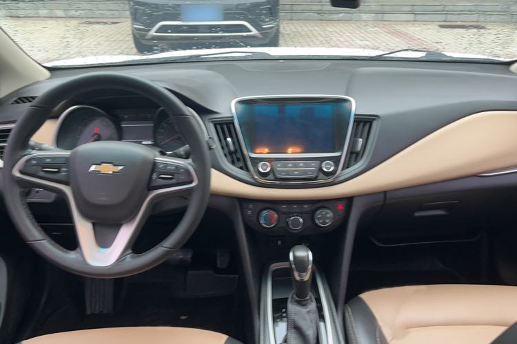 Used Chevrolet Monza 2021 320 Automatic Enjoyment Sunroof Edition Interior 3
