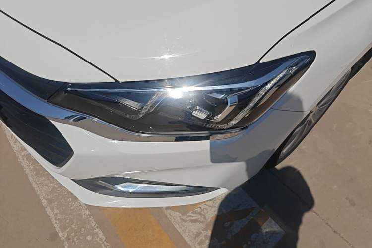 Used Chevrolet Monza 2021 320 Automatic Enjoyment Sunroof Edition Left Front Headlight