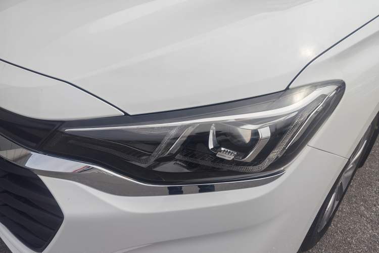 Used Chevrolet Monza 2021 320 Automatic Enjoyment Sunroof Edition Left Front Headlight