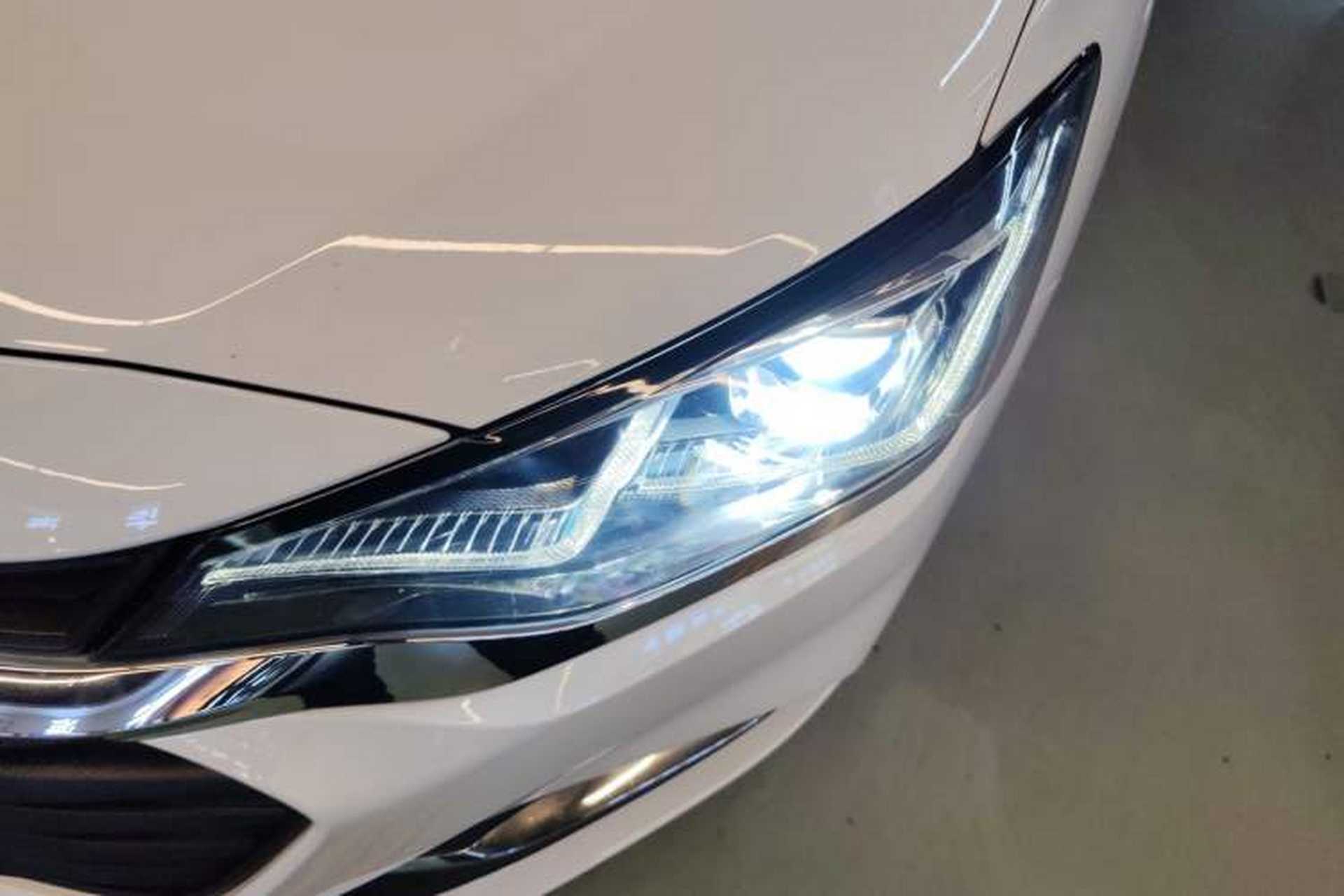 Used Chevrolet Monza 2021 320 Automatic Enjoyment Sunroof Edition Left Front Headlight