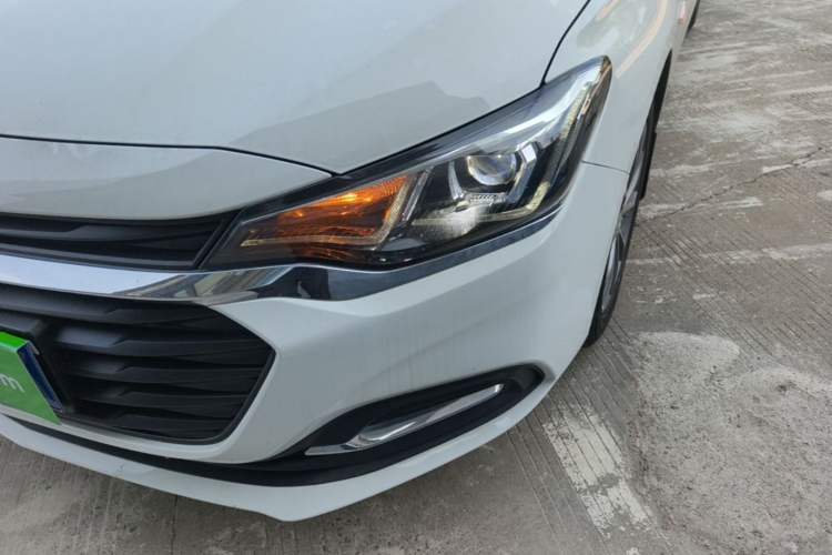 Used Chevrolet Monza 2021 320 Automatic Enjoyment Sunroof Edition Left Front Headlight