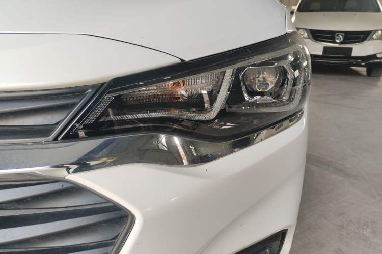 Used Chevrolet Monza 2021 320 Automatic Enjoyment Sunroof Edition Left Front Headlight