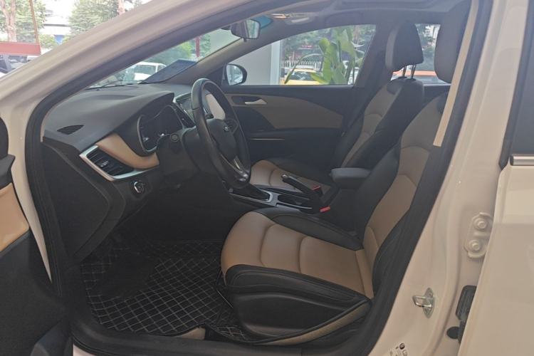 Used Chevrolet Monza 2021 320 Automatic Enjoyment Sunroof Edition Left Front Seat
