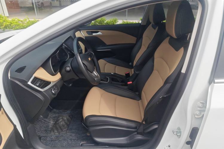 Used Chevrolet Monza 2021 320 Automatic Enjoyment Sunroof Edition Left Front Seat