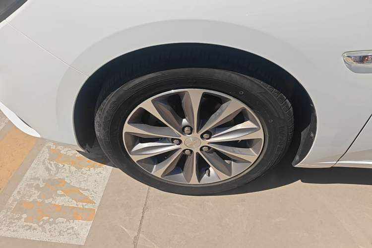 Used Chevrolet Monza 2021 320 Automatic Enjoyment Sunroof Edition Left Front Wheel Hub