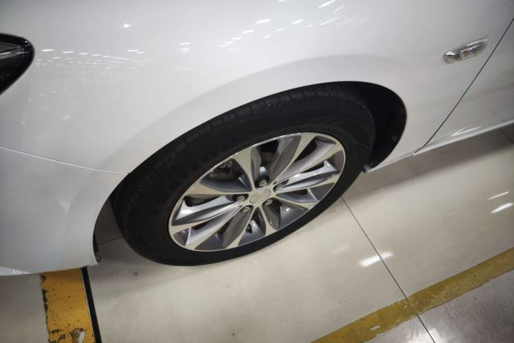 Used Chevrolet Monza 2021 320 Automatic Enjoyment Sunroof Edition Left Front Wheel Hub